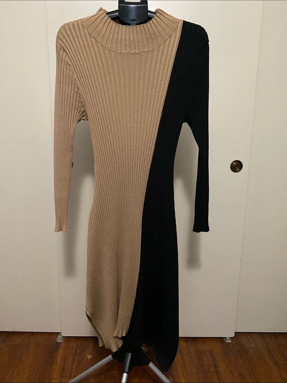 Lane Bryant Ribbed Colorblock Long Sleeve Midi Dress - Beige & Black